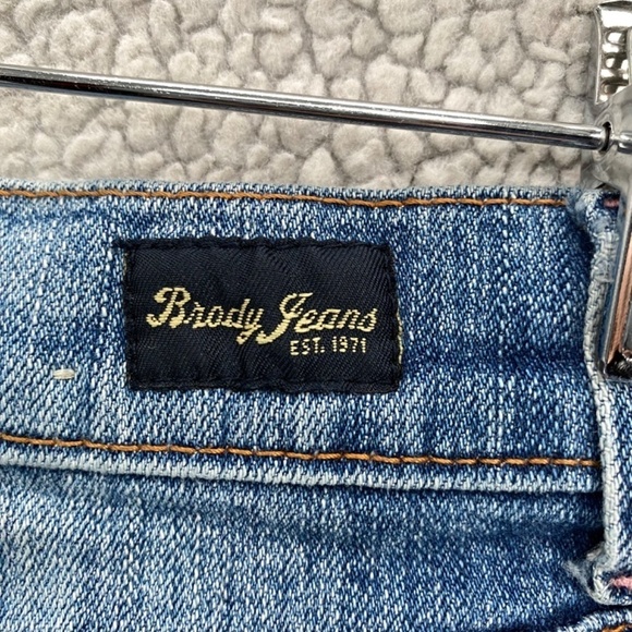 Brody Jeans Shorts Womens Size 28 Capris Cropped Blue Denim 5 Pocket Button Zip - Picture 10 of 11